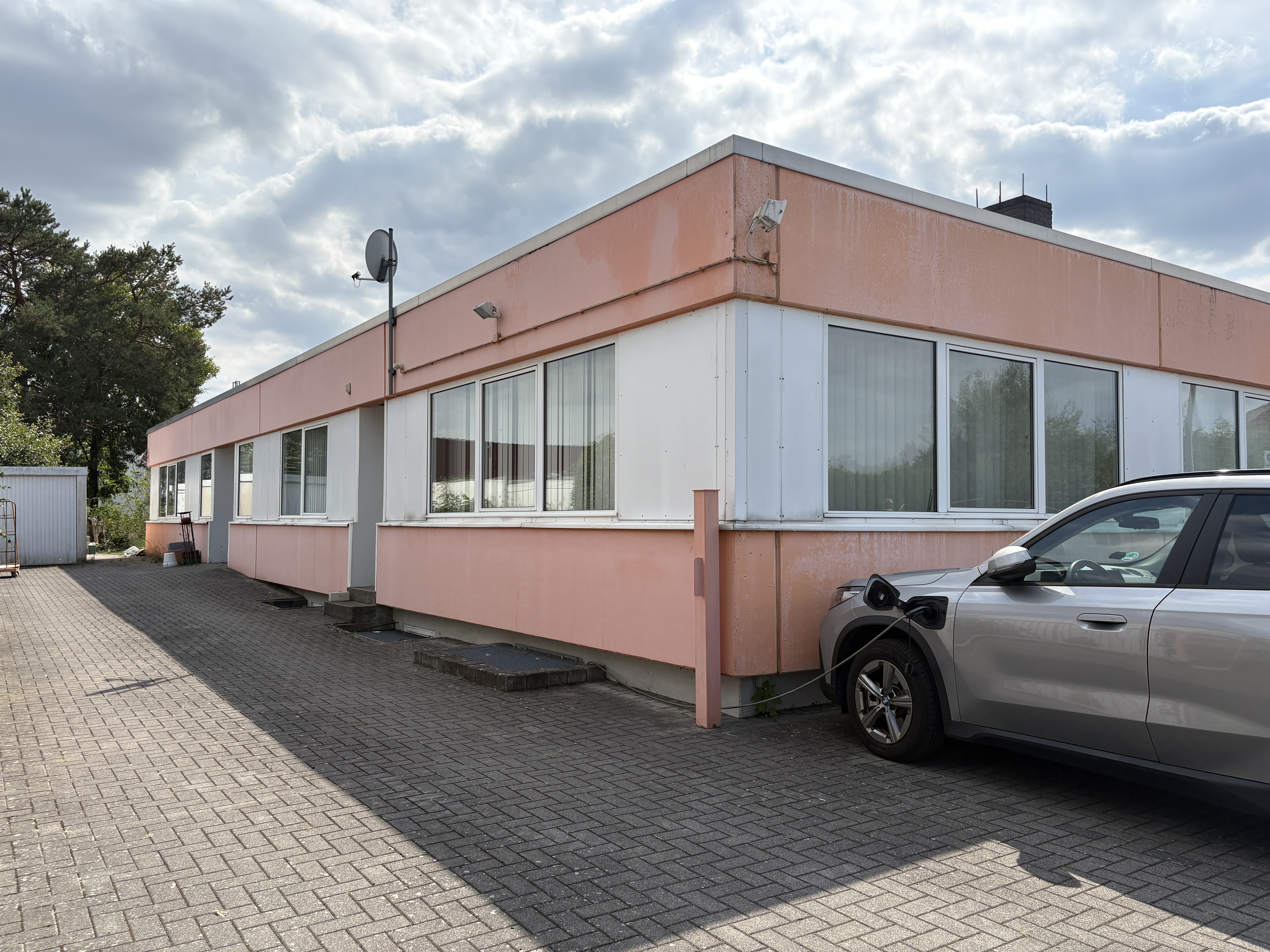 Hallen- und Bürofläche in der Kurmainzerstraße 55 in Rödermark aus der Luft